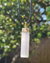 Load image into Gallery viewer, Selenite Pendant