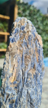 Load image into Gallery viewer, Blue Kyanite on gold custom made stand