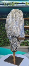 Load image into Gallery viewer, Blue Kyanite on gold custom made stand