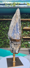 Load image into Gallery viewer, Blue Kyanite on gold custom made stand