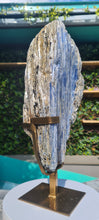 Load image into Gallery viewer, Blue Kyanite on gold custom made stand