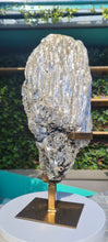 Load image into Gallery viewer, Blue Kyanite on gold custom made stand