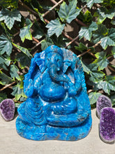 Load image into Gallery viewer, Lord Ganesha in Ashirvad posture Gesture of Blessing Apatite from brazil