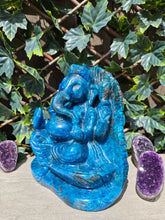 Load image into Gallery viewer, Lord Ganesha in Ashirvad posture Gesture of Blessing Apatite from brazil