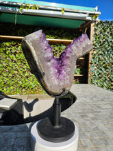 Load image into Gallery viewer, Amethyst on spinning stand from Uruguay - Spinning V / Tick