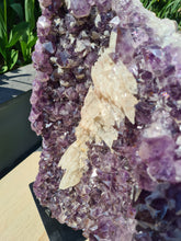 Load image into Gallery viewer, Amethyst Shield with calcite on stand : Three doves