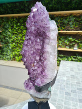 Load image into Gallery viewer, Amethyst with a heartbeat from Uruguay - With Orange red Calcite - Heartbeat Active