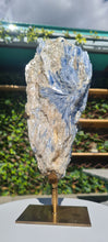 Load image into Gallery viewer, Blue Kyanite on gold custom made stand
