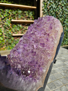 Amethyst on spinning stand with agate from Uruguay - Spinning V / Tick