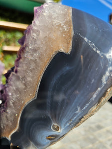 Amethyst on spinning stand with agate from Uruguay - Spinning V / Tick