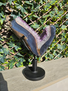 Amethyst on spinning stand with agate from Uruguay - Spinning V / Tick