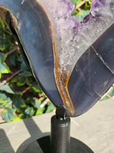Amethyst on spinning stand with agate from Uruguay - Spinning V / Tick