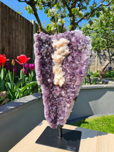 Load image into Gallery viewer, Amethyst Shield with calcite on stand : Three doves
