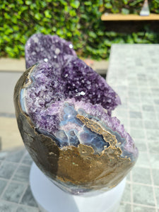 Amethyst from Uruguay with Calcite - VENUS FLOWER Active