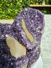 Load image into Gallery viewer, Amethyst from Uruguay with Calcite - VENUS FLOWER Active

