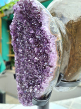 Load image into Gallery viewer, Amethyst double sided spinning stand with calcite from Uruguay - TWICE AS NICE
