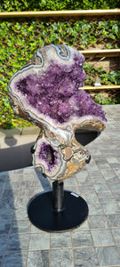 SPINNING AMETHYST ON STAND - STUNNING PATTERNS - SITTING COBRA