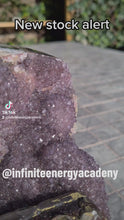 Load and play video in Gallery viewer, Amethyst Purple with calcite on stand from Uruguay - SE Rare High Grade - Arco-íris púrpura

